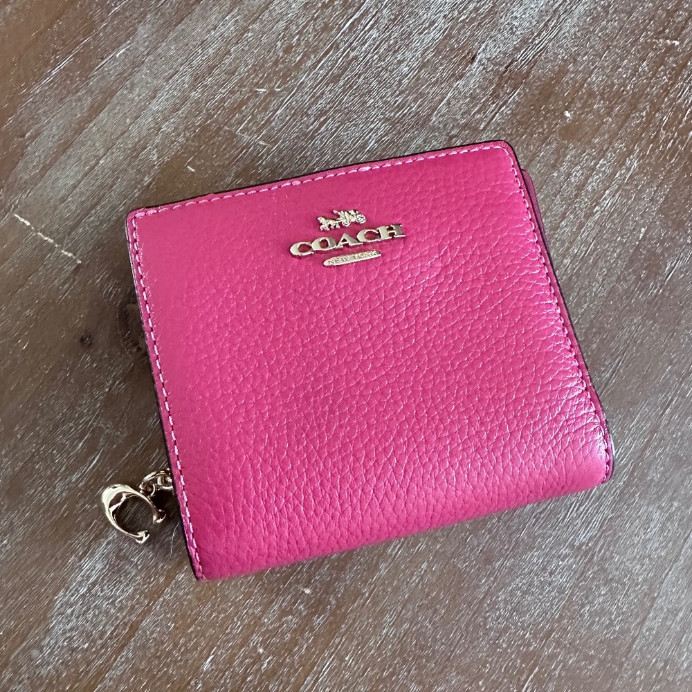 COACH Snap Bi-fold Wallet - Leather - Raspberry
